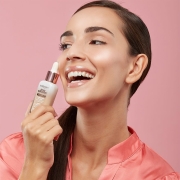 20096-a61e4dd8-1000-Deborah-Skin-Booster-Fondotinta-In-Siero.jpg