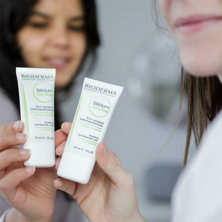 soin-anti-imperfections-bioderma-sebium-sensitive-30ml.jpg