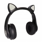 sluchawki-bezprzewodowe-bluetooth-nauszne-kocie-uszka-led-b39.jpg