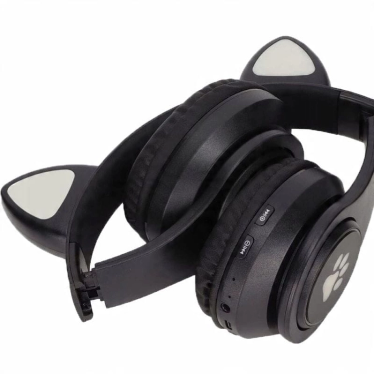 sluchawki-bezprzewodowe-bluetooth-nauszne-kocie-uszka-led-b39.jpg