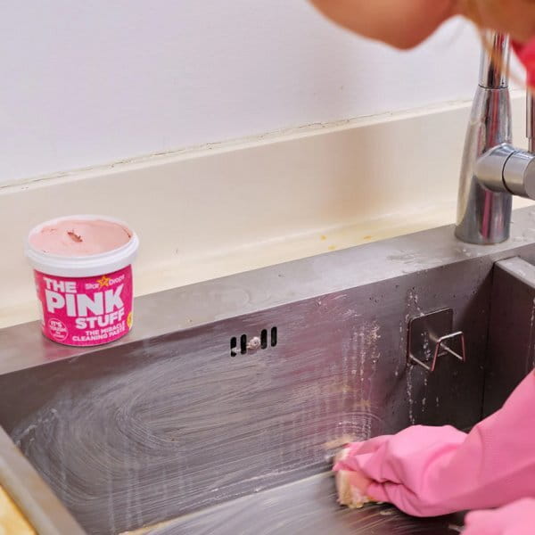 pasta-do-czyszczenia-pink-stuff-850-g.2.3.png