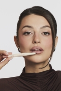 pol_pl_TASTY-LIPS-kremowa-konturowka-do-ust-0-6g-1626_9 (1).jpg