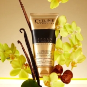 argan-vanilla-luxusny-krem-serum-na-ruky.jpg