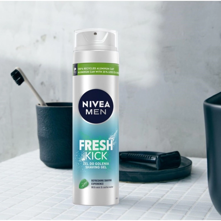 nivea-men-fresh-kick-odswiezajacy-zel-do-golenia-200ml.jpg